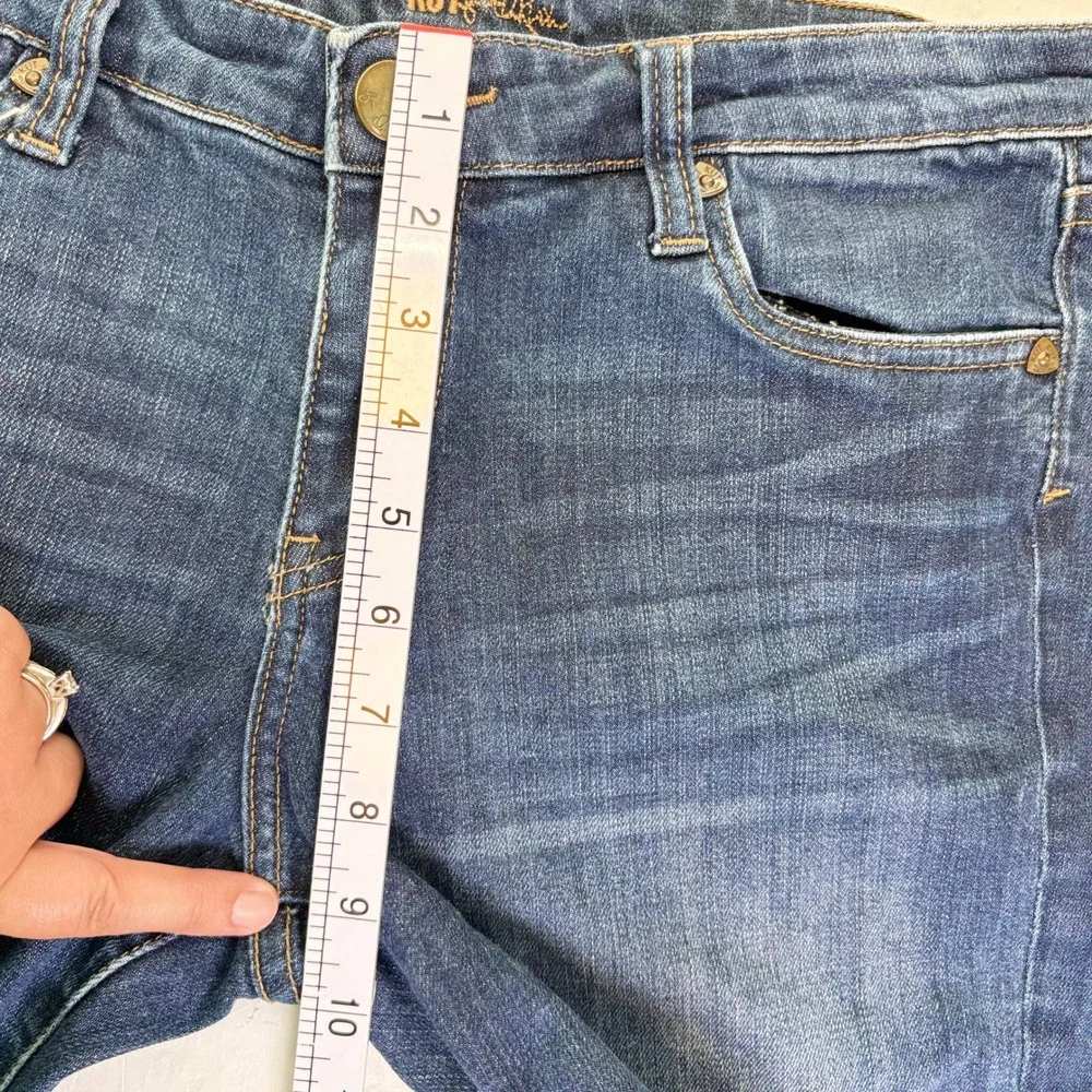 Kut from the Kloth Womens Size 10 Dark Wash Denim Bermuda Shorts KB130MA1 Blue